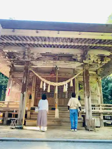 粟鹿神社の{uncategorized: "未分類", other: "その他", undefined: "問題あり", building: "その他建物", grave: "お墓", sacred_gate: "鳥居", guardian: "狛犬", statue: "像", buddha: "仏像", history: "歴史", nature: "自然", garden: "庭園", animal: "動物", pagoda: "塔", temizu: "手水舎", mountain_gate: "山門・神門", sanctuary: "本殿・本堂", subordinate: "末社・摂社", art: "芸術", scenery: "景色", jizo: "地蔵", ema: "絵馬", goshuin: "御朱印", omikuji: "おみくじ", items: "授与品その他", amulet: "お守り", goshuincho: "御朱印帳", eats: "食事", festival: "お祭り", votive_dance: "神楽", shichigosan: "七五三参", wedding: "結婚式", experience: "体験その他", initially: "初詣", around: "周辺", anti_infection: "感染症対策"}