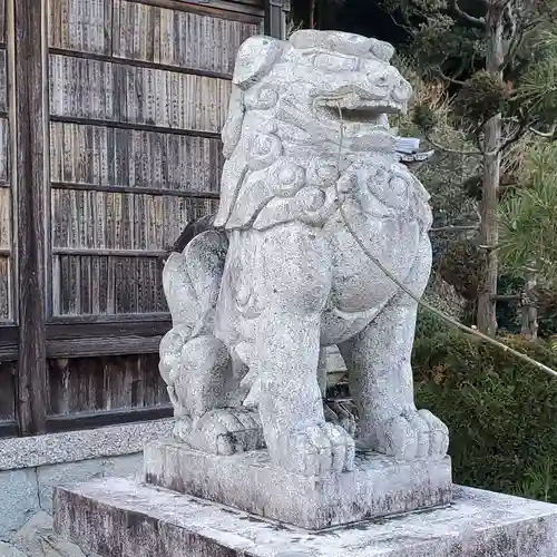 猪田神社の狛犬