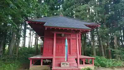 飯綱神社の本殿・本堂