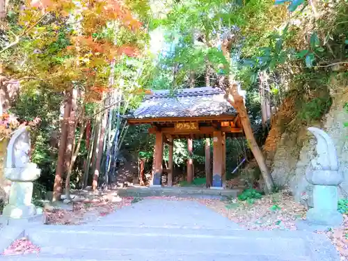 性海寺の山門・神門