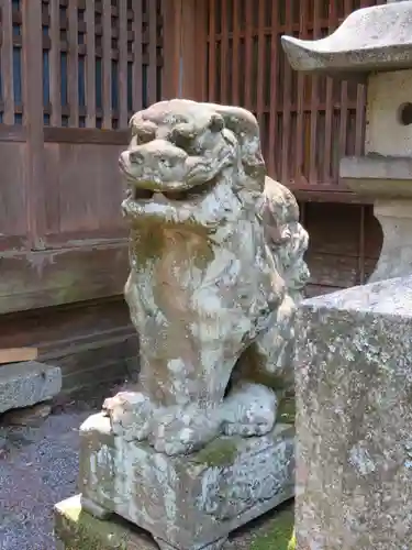 南宮神社の狛犬