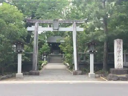 寒川神社の鳥居