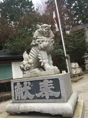川上山若宮八幡宮の狛犬