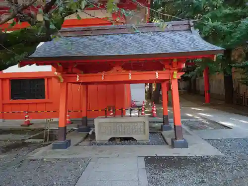 花園神社の手水舎