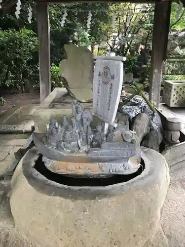 大宝八幡宮の像