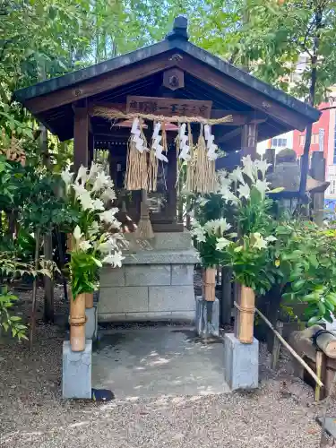 堀越神社の{uncategorized: "未分類", other: "その他", undefined: "問題あり", building: "その他建物", grave: "お墓", sacred_gate: "鳥居", guardian: "狛犬", statue: "像", buddha: "仏像", history: "歴史", nature: "自然", garden: "庭園", animal: "動物", pagoda: "塔", temizu: "手水舎", mountain_gate: "山門・神門", sanctuary: "本殿・本堂", subordinate: "末社・摂社", art: "芸術", scenery: "景色", jizo: "地蔵", ema: "絵馬", goshuin: "御朱印", omikuji: "おみくじ", items: "授与品その他", amulet: "お守り", goshuincho: "御朱印帳", eats: "食事", festival: "お祭り", votive_dance: "神楽", shichigosan: "七五三参", wedding: "結婚式", experience: "体験その他", initially: "初詣", around: "周辺", anti_infection: "感染症対策"}