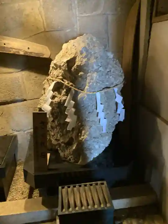 大山阿夫利神社の{uncategorized: "未分類", other: "その他", undefined: "問題あり", building: "その他建物", grave: "お墓", sacred_gate: "鳥居", guardian: "狛犬", statue: "像", buddha: "仏像", history: "歴史", nature: "自然", garden: "庭園", animal: "動物", pagoda: "塔", temizu: "手水舎", mountain_gate: "山門・神門", sanctuary: "本殿・本堂", subordinate: "末社・摂社", art: "芸術", scenery: "景色", jizo: "地蔵", ema: "絵馬", goshuin: "御朱印", omikuji: "おみくじ", items: "授与品その他", amulet: "お守り", goshuincho: "御朱印帳", eats: "食事", festival: "お祭り", votive_dance: "神楽", shichigosan: "七五三参", wedding: "結婚式", experience: "体験その他", initially: "初詣", around: "周辺", anti_infection: "感染症対策"}