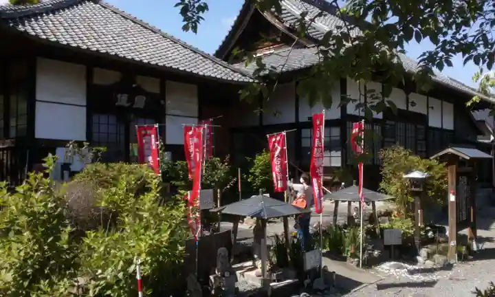 利生寺の本殿・本堂