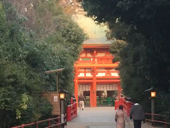 武蔵一宮氷川神社の山門・神門