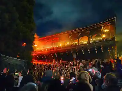 東大寺 二月堂のお祭り