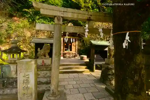 銭洗弁財天宇賀福神社の鳥居