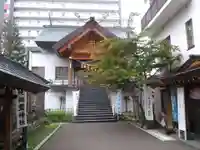 札幌祖霊神社の本殿・本堂