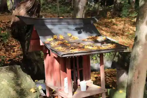 磐椅神社の末社