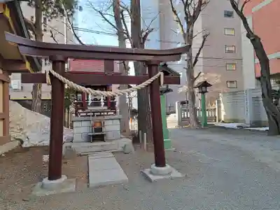 三吉神社の末社・摂社