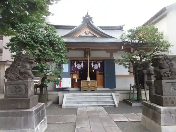 穏田神社の本殿・本堂