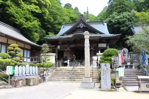 大窪寺の本殿