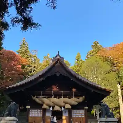 諏訪大社下社秋宮の本殿・本堂