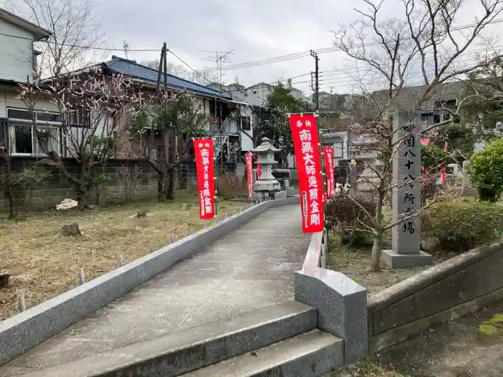 證菩提寺の{uncategorized: "未分類", other: "その他", undefined: "問題あり", building: "その他建物", grave: "お墓", sacred_gate: "鳥居", guardian: "狛犬", statue: "像", buddha: "仏像", history: "歴史", nature: "自然", garden: "庭園", animal: "動物", pagoda: "塔", temizu: "手水舎", mountain_gate: "山門・神門", sanctuary: "本殿・本堂", subordinate: "末社・摂社", art: "芸術", scenery: "景色", jizo: "地蔵", ema: "絵馬", goshuin: "御朱印", omikuji: "おみくじ", items: "授与品その他", amulet: "お守り", goshuincho: "御朱印帳", eats: "食事", festival: "お祭り", votive_dance: "神楽", shichigosan: "七五三参", wedding: "結婚式", experience: "体験その他", initially: "初詣", around: "周辺", anti_infection: "感染症対策"}