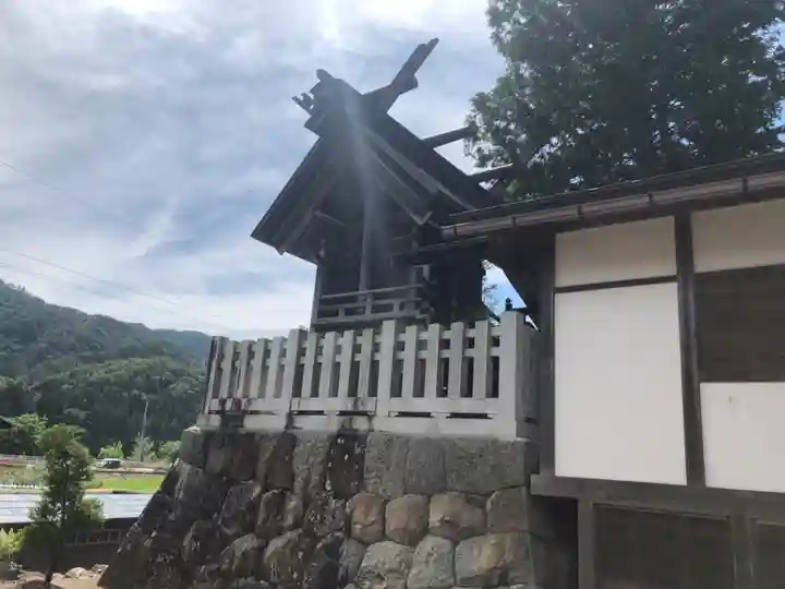 栗原神社の本殿・本堂