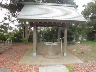 神明社の手水舎