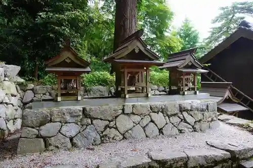 高天彦神社の末社