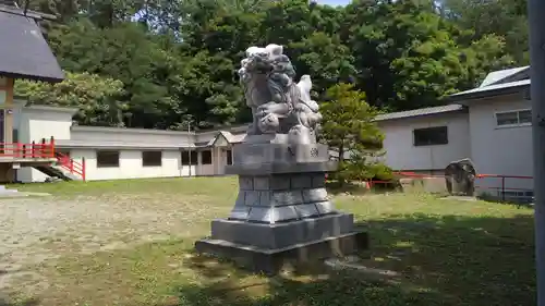 余市神社の狛犬