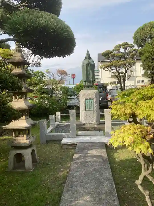 本立寺(神奈川県)