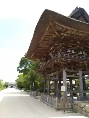 苗村神社の山門・神門