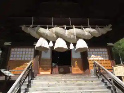 諏訪大社下社秋宮の本殿・本堂