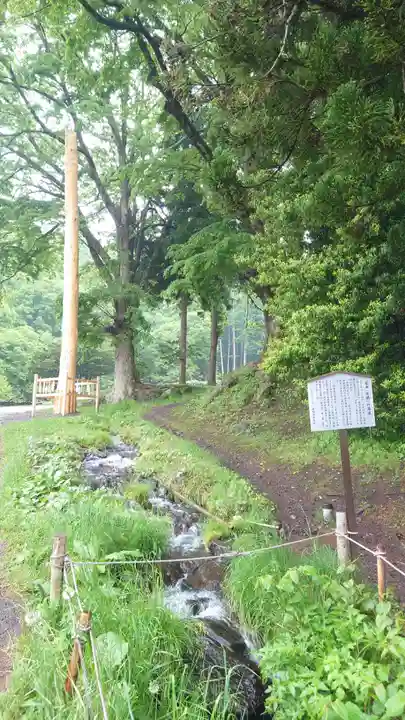 諏訪大社上社前宮の周辺