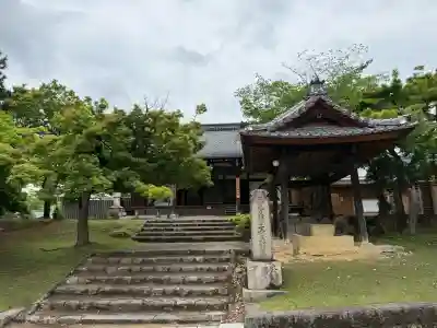 東大寺 指図堂の{uncategorized: "未分類", other: "その他", undefined: "問題あり", building: "その他建物", grave: "お墓", sacred_gate: "鳥居", guardian: "狛犬", statue: "像", buddha: "仏像", history: "歴史", nature: "自然", garden: "庭園", animal: "動物", pagoda: "塔", temizu: "手水舎", mountain_gate: "山門・神門", sanctuary: "本殿・本堂", subordinate: "末社・摂社", art: "芸術", scenery: "景色", jizo: "地蔵", ema: "絵馬", goshuin: "御朱印", omikuji: "おみくじ", items: "授与品その他", amulet: "お守り", goshuincho: "御朱印帳", eats: "食事", festival: "お祭り", votive_dance: "神楽", shichigosan: "七五三参", wedding: "結婚式", experience: "体験その他", initially: "初詣", around: "周辺", anti_infection: "感染症対策"}