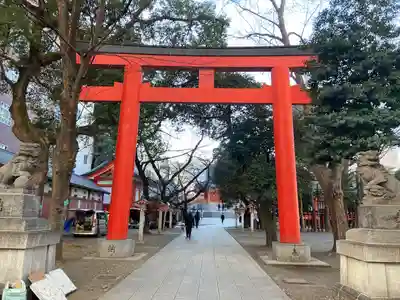 花園神社の鳥居