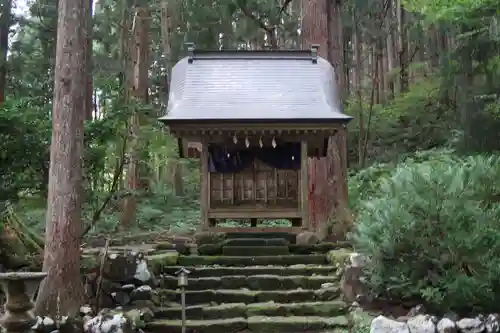 雄山神社中宮祈願殿(富山県)