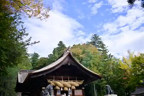 諏訪大社下社秋宮(長野県)