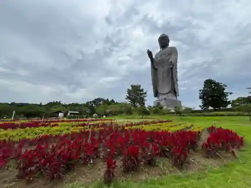 東本願寺本廟 牛久浄苑（牛久大仏）(茨城県)