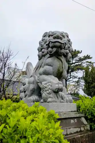 森戸大明神（森戸神社）の{uncategorized: "未分類", other: "その他", undefined: "問題あり", building: "その他建物", grave: "お墓", sacred_gate: "鳥居", guardian: "狛犬", statue: "像", buddha: "仏像", history: "歴史", nature: "自然", garden: "庭園", animal: "動物", pagoda: "塔", temizu: "手水舎", mountain_gate: "山門・神門", sanctuary: "本殿・本堂", subordinate: "末社・摂社", art: "芸術", scenery: "景色", jizo: "地蔵", ema: "絵馬", goshuin: "御朱印", omikuji: "おみくじ", items: "授与品その他", amulet: "お守り", goshuincho: "御朱印帳", eats: "食事", festival: "お祭り", votive_dance: "神楽", shichigosan: "七五三参", wedding: "結婚式", experience: "体験その他", initially: "初詣", around: "周辺", anti_infection: "感染症対策"}