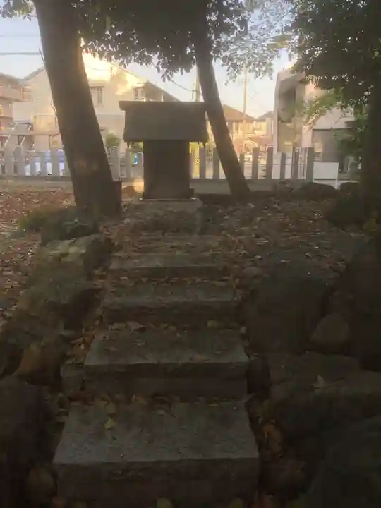 六所社(如意申町)の末社・摂社