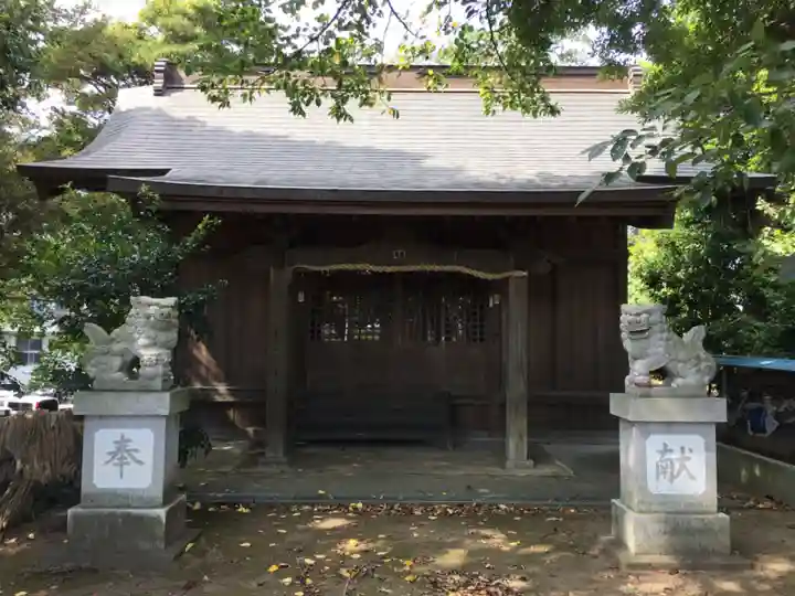 愛鷹神社の本殿・本堂