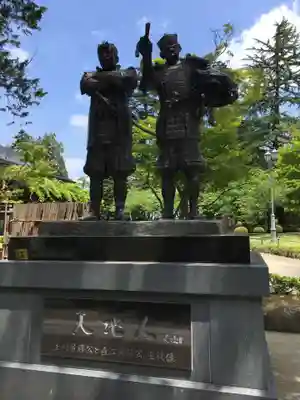 上杉神社の像