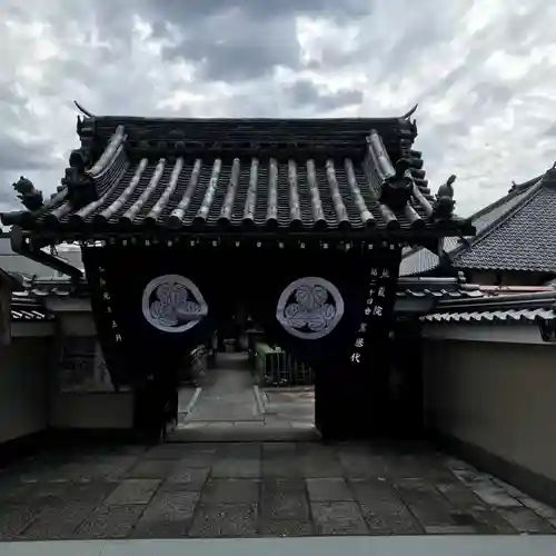 地蔵院（椿寺）の山門・神門