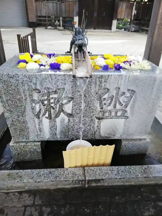 川越八幡宮の手水舎