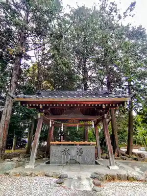 八幡社(柏井町)の手水舎