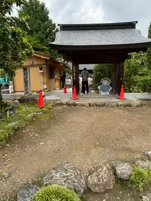 西善寺の山門・神門