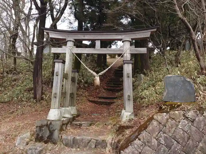 八溝嶺神社の鳥居