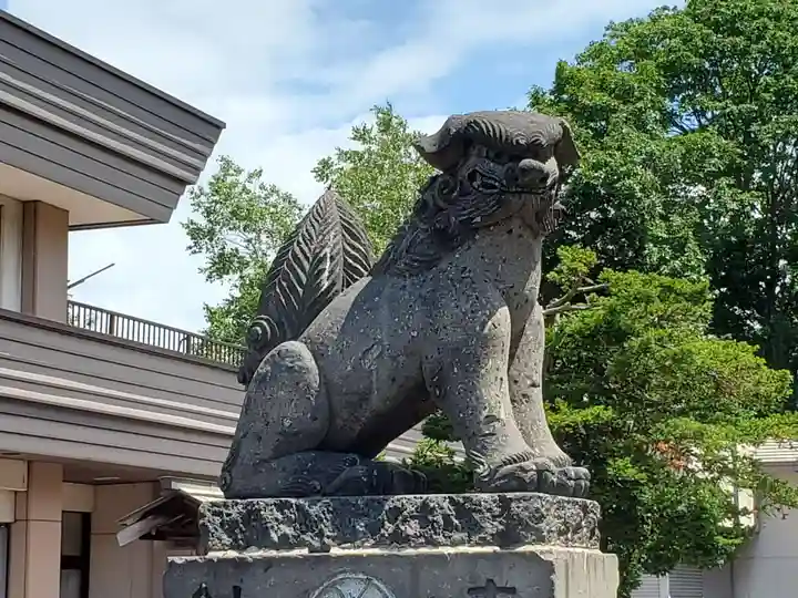 滝川神社の狛犬