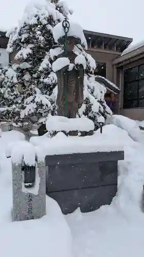 旭山寺の像