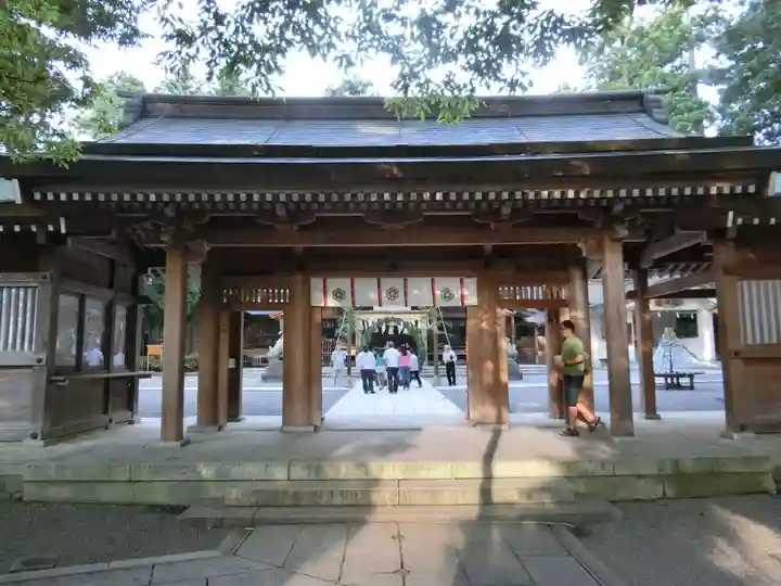 白山比咩神社の山門・神門
