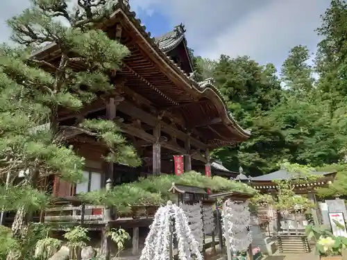 岡寺（龍蓋寺）の本殿