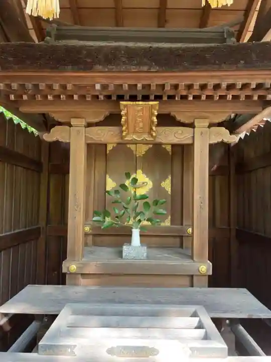 屯倉神社の末社・摂社