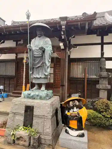 谷中西光寺の{uncategorized: "未分類", other: "その他", undefined: "問題あり", building: "その他建物", grave: "お墓", sacred_gate: "鳥居", guardian: "狛犬", statue: "像", buddha: "仏像", history: "歴史", nature: "自然", garden: "庭園", animal: "動物", pagoda: "塔", temizu: "手水舎", mountain_gate: "山門・神門", sanctuary: "本殿・本堂", subordinate: "末社・摂社", art: "芸術", scenery: "景色", jizo: "地蔵", ema: "絵馬", goshuin: "御朱印", omikuji: "おみくじ", items: "授与品その他", amulet: "お守り", goshuincho: "御朱印帳", eats: "食事", festival: "お祭り", votive_dance: "神楽", shichigosan: "七五三参", wedding: "結婚式", experience: "体験その他", initially: "初詣", around: "周辺", anti_infection: "感染症対策"}